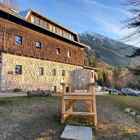 Valvasorjev Dom Pod Stolom Hostel Zirovnica Luaran gambar