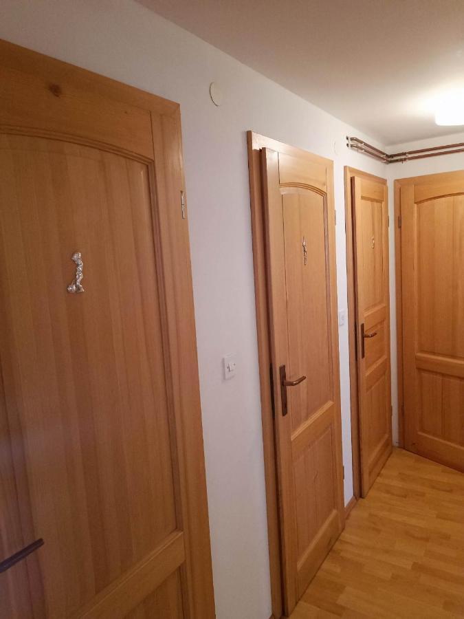 Valvasorjev Dom Pod Stolom Hostel Zirovnica Luaran gambar