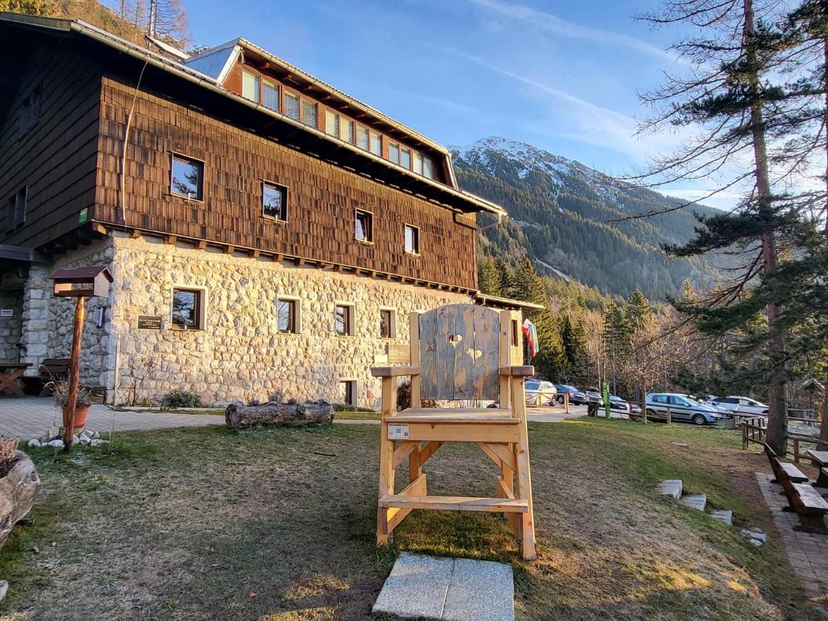 Valvasorjev Dom Pod Stolom Hostel Zirovnica Luaran gambar